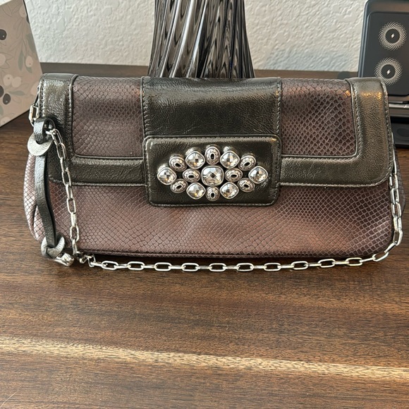 Brighton embossed shoulder bag - Picture 2 of 9